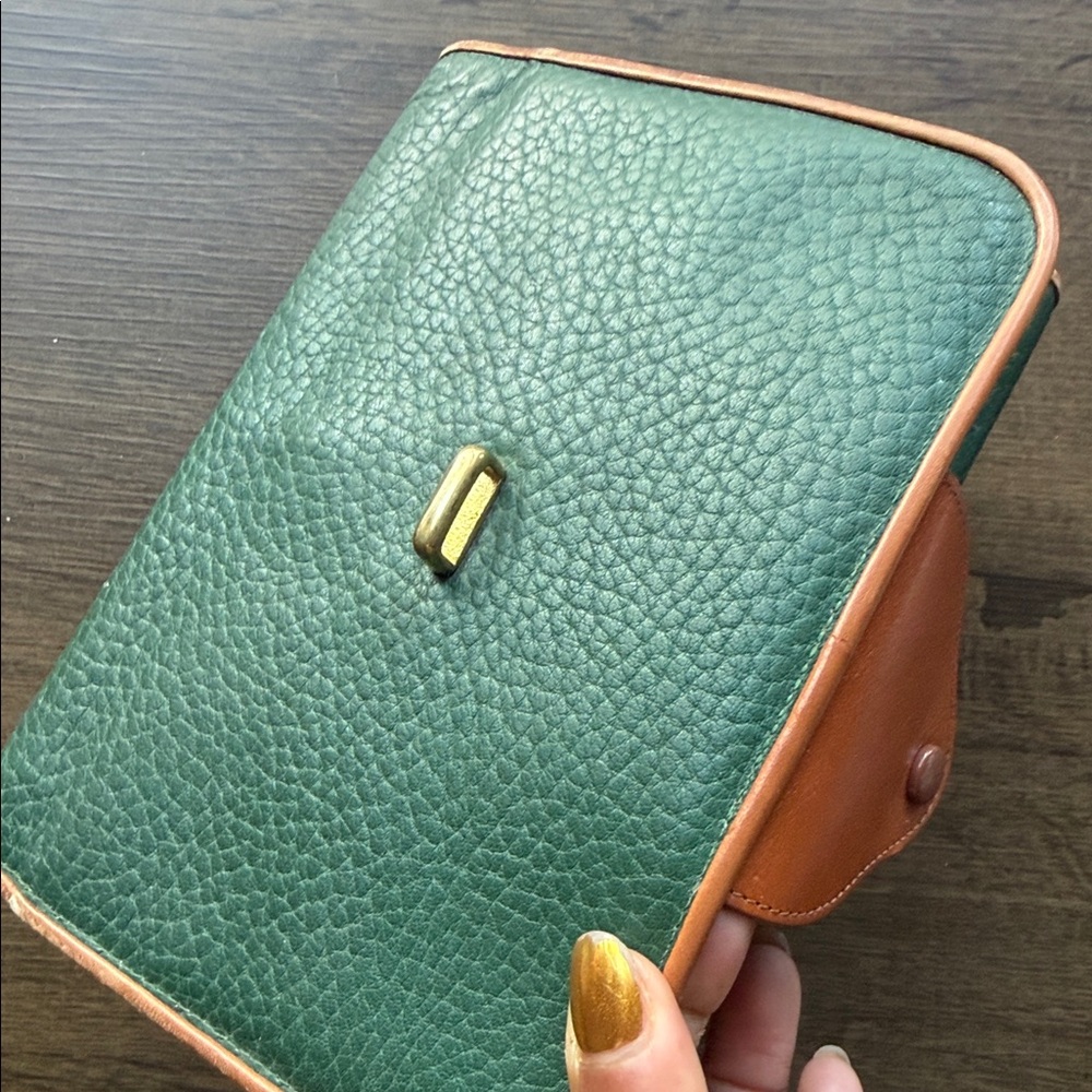 1983 Dooney & Bourke Vintage Green Pebbled Leather Organizer Wallet - Picture 9 of 10